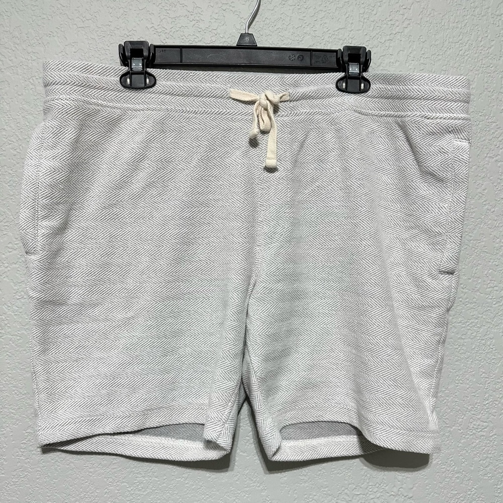 Goodfellow & Co, Men’s Knit Shorts Off-White Relaxed Fit Drawstring 3 pocket EUC